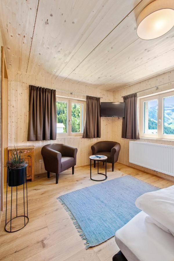 Haus Berghof Bed & Breakfast Schroecken Exterior photo